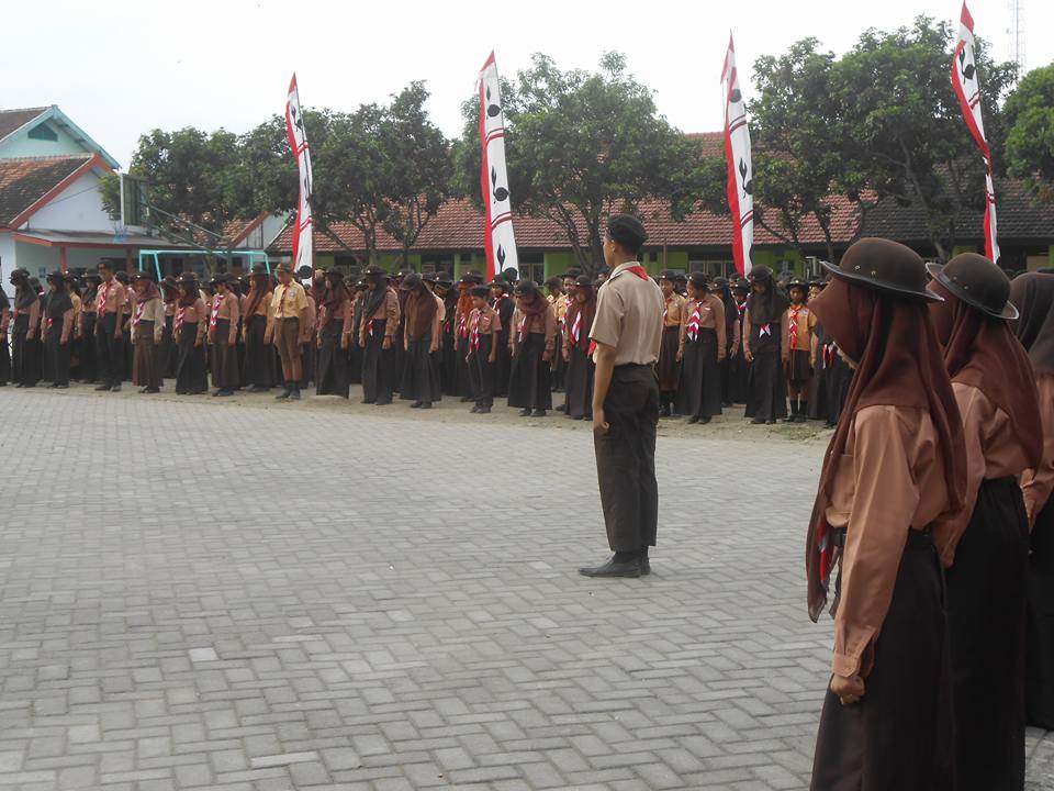 Upacara Pembukaan persami dan pengukuhan SISWA BARU SMPN 1 SUTOJAYAN